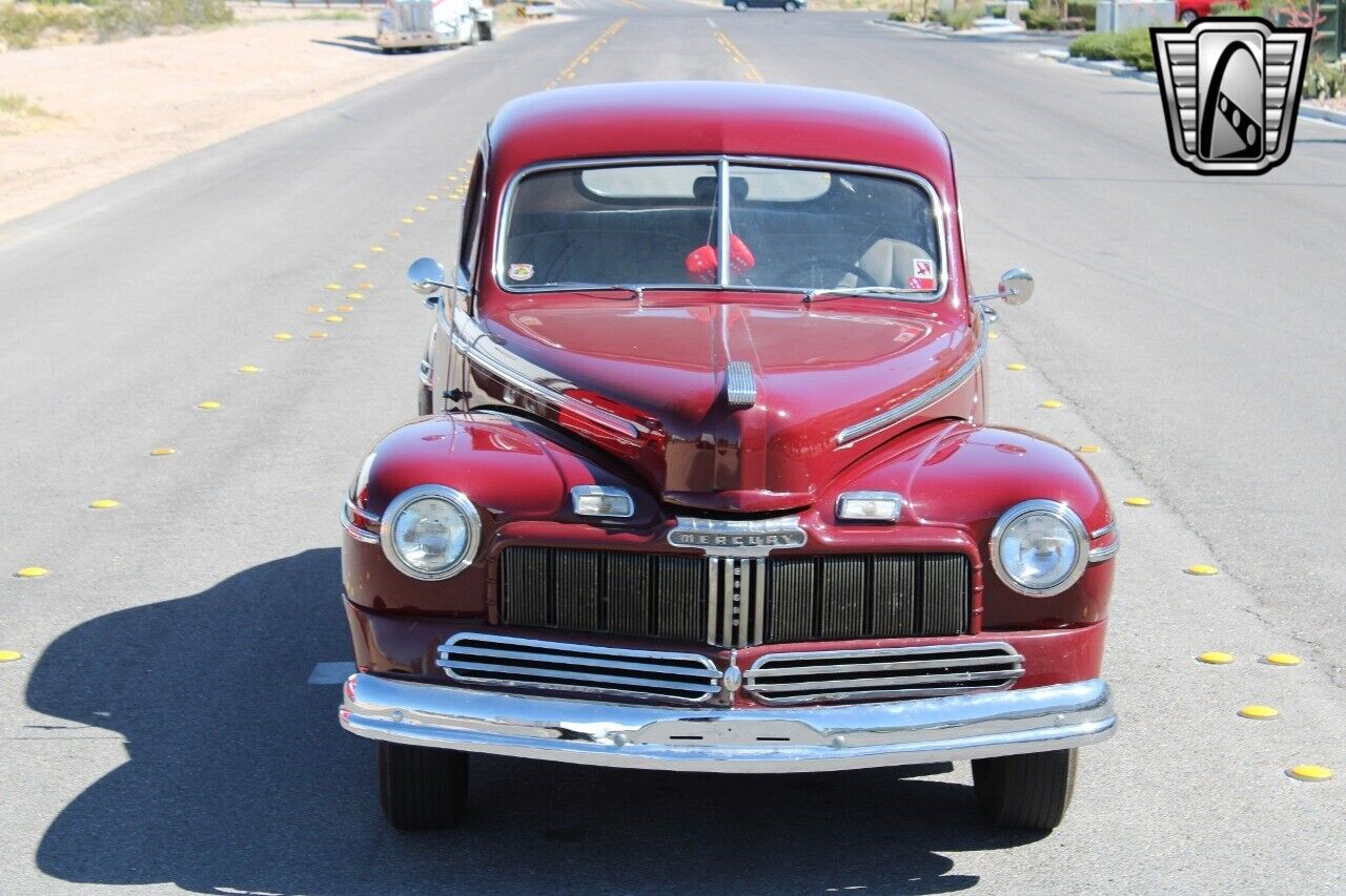 Mercury-Eight-Coupe-1946-Red-Beige-5636-3