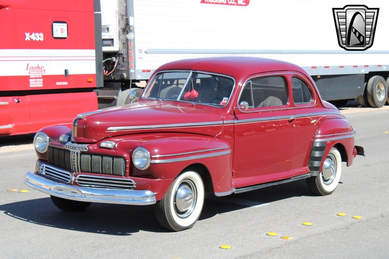 Mercury-Eight-Coupe-1946-Red-Beige-5636-4