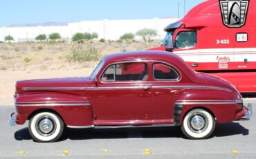 Mercury-Eight-Coupe-1946-Red-Beige-5636-5