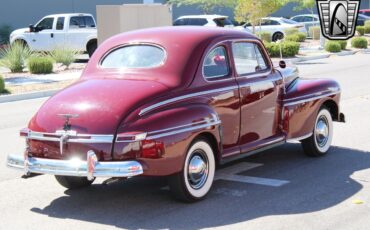 Mercury-Eight-Coupe-1946-Red-Beige-5636-8