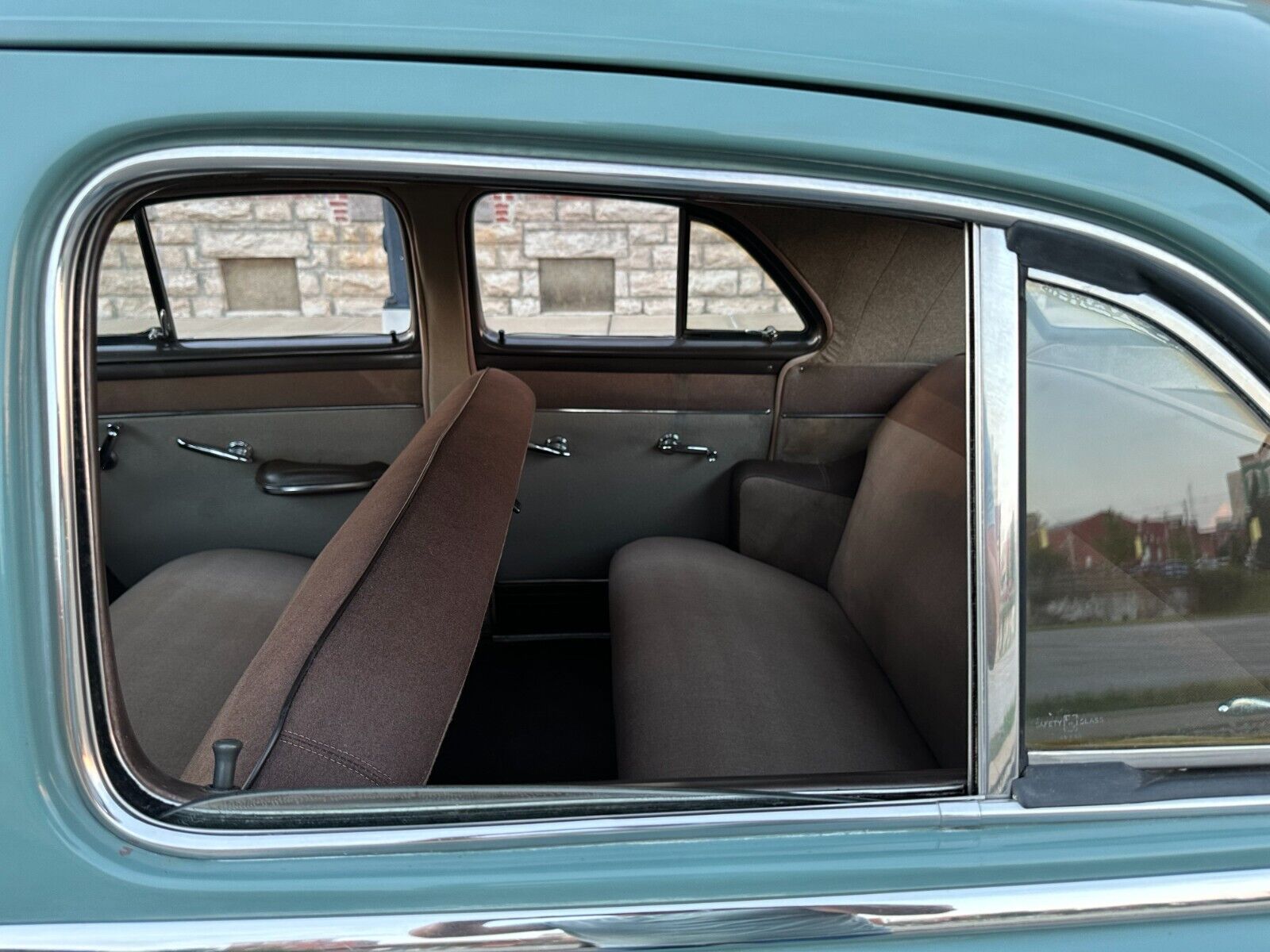 Mercury-Mercury-Eight-Coupe-1951-Green-24140-10