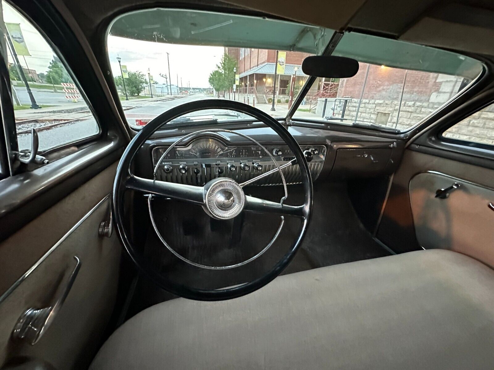 Mercury-Mercury-Eight-Coupe-1951-Green-24140-16