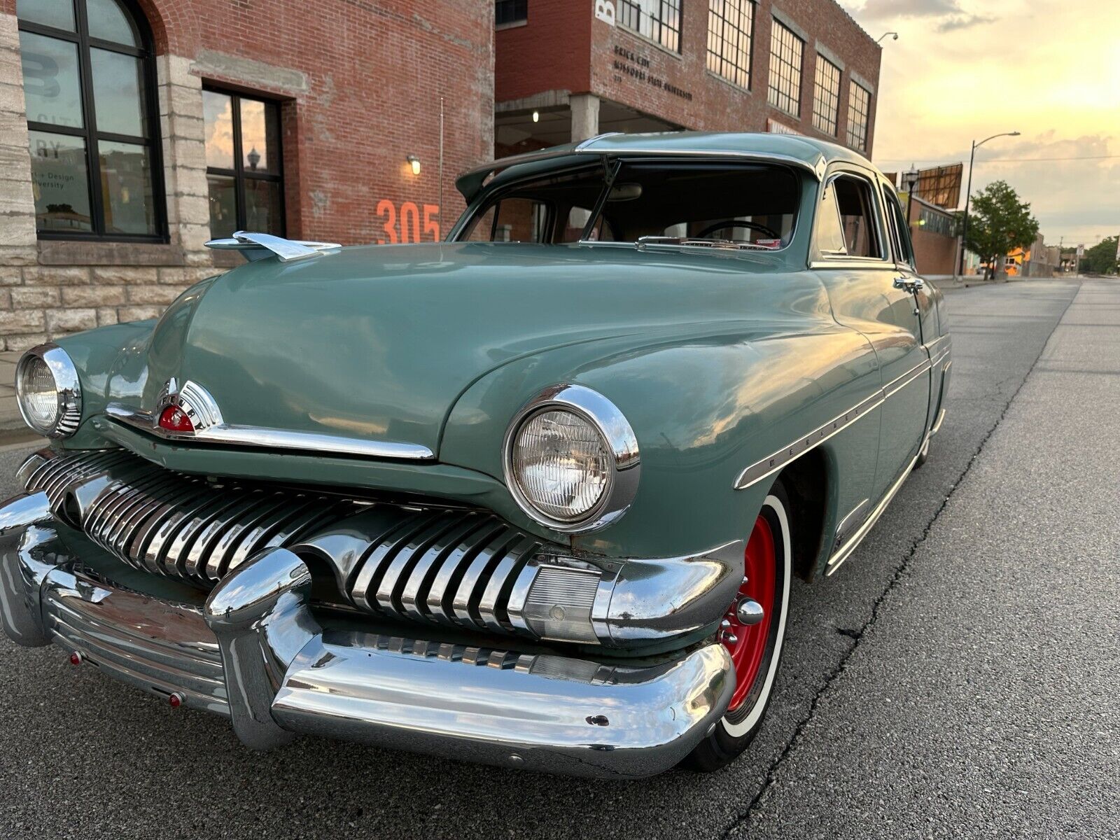 Mercury-Mercury-Eight-Coupe-1951-Green-24140-7