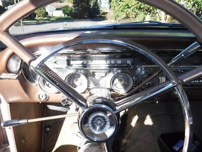 Mercury-Meteor-Coupe-1962-Gold-Tan-99779-6