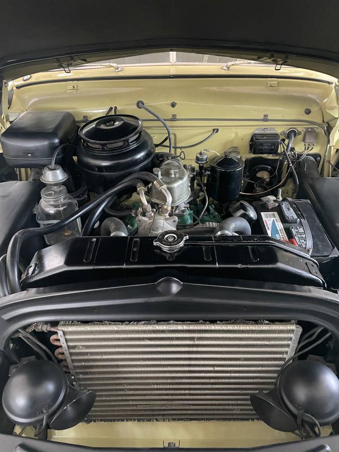 Mercury-Monterey-convertible-1951-yellow-90123-12