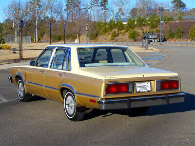 Mercury-Zephyr-Berline-1983-Gold-Tan-121919-1