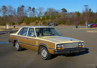 Mercury-Zephyr-Berline-1983-Gold-Tan-121919-2