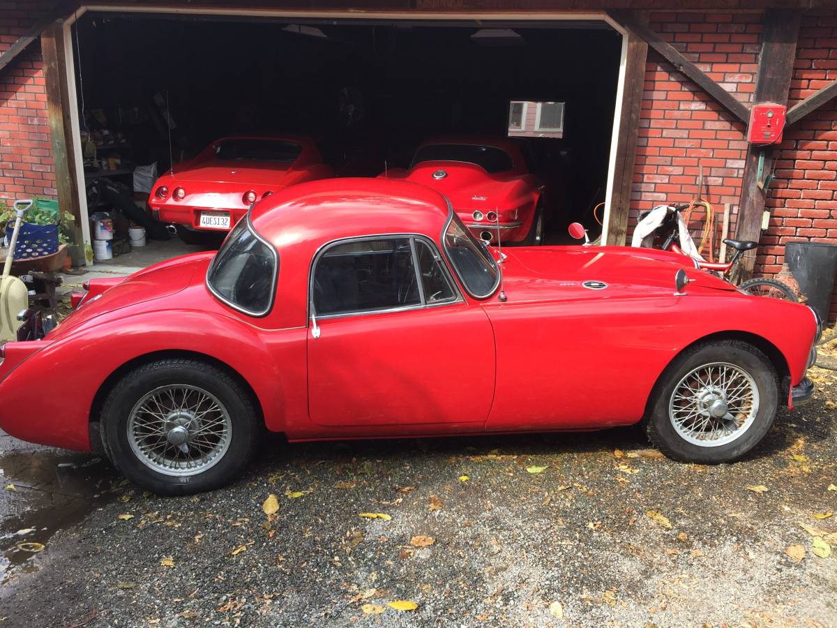 Mg-A-coupe-1960-red-1986-2