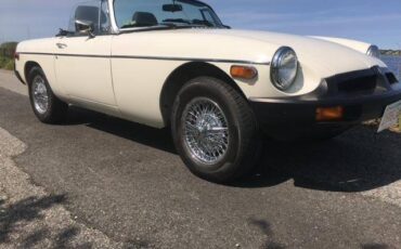 Mg-B-convertible-1979-white-21726-2