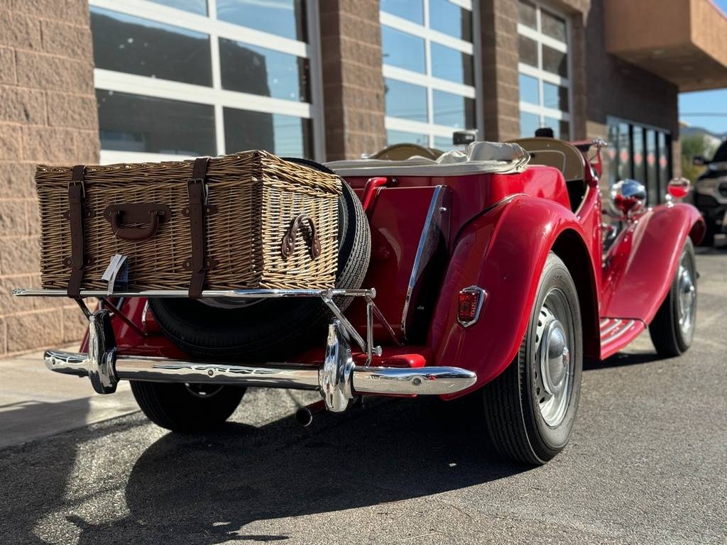 Mg-Td-roadster-1952-red-2824-3