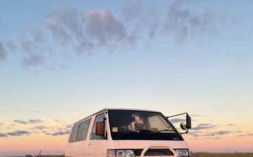 Mitsubishi-Delica-starwagon-diesel-1992-white-144841