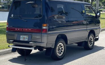 Mitsubishi-Fuso-Delica-SUV-1995-Blue-Gray-213399-11