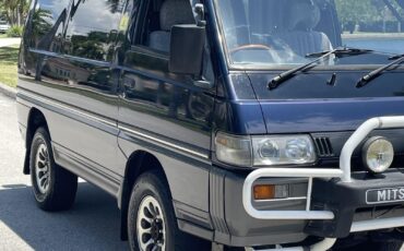 Mitsubishi-Fuso-Delica-SUV-1995-Blue-Gray-213399-2