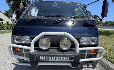 Mitsubishi-Fuso-Delica-SUV-1995-Blue-Gray-213399-32