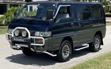 Mitsubishi-Fuso-Delica-SUV-1995-Blue-Gray-213399-5