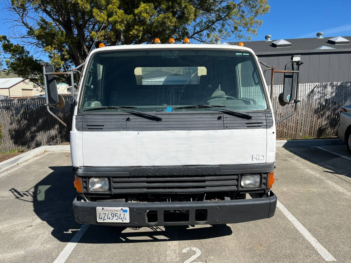 Mitsubishi-Fuso-diesel-1994-white-331524-2