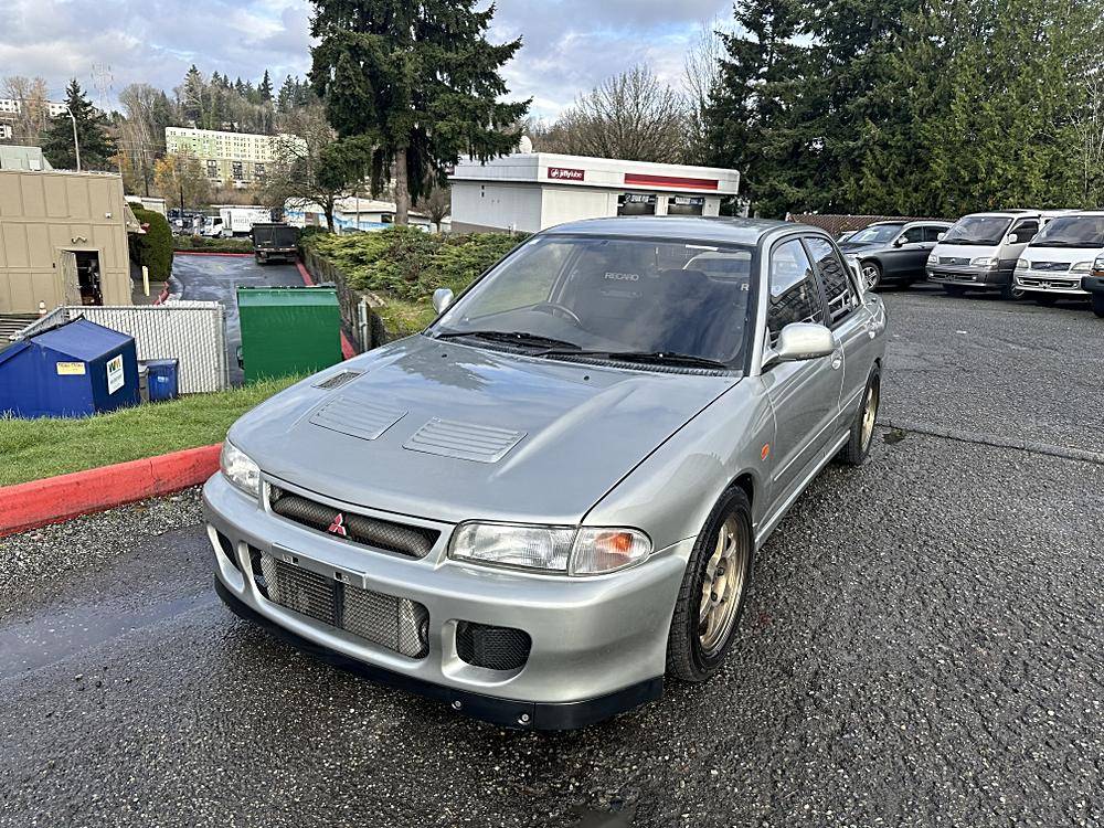 Mitsubishi-Lancer-evolution-1994-custom-115015-1