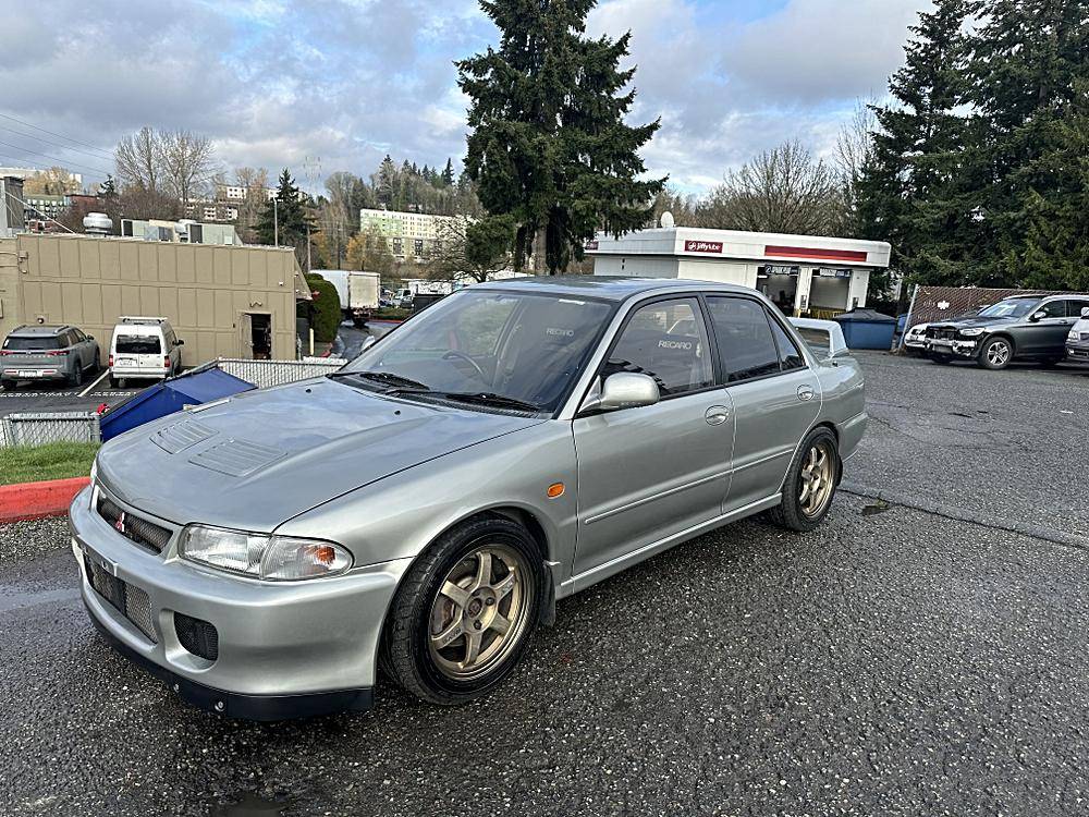 Mitsubishi-Lancer-evolution-1994-custom-115015