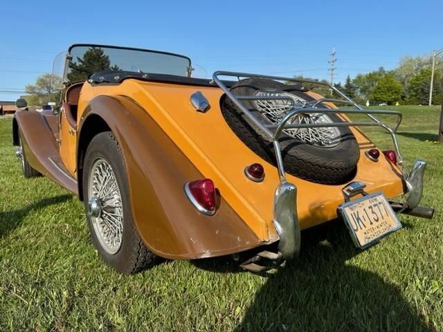 Morgan-Plus-4-1966-Orange-Tan-0-9