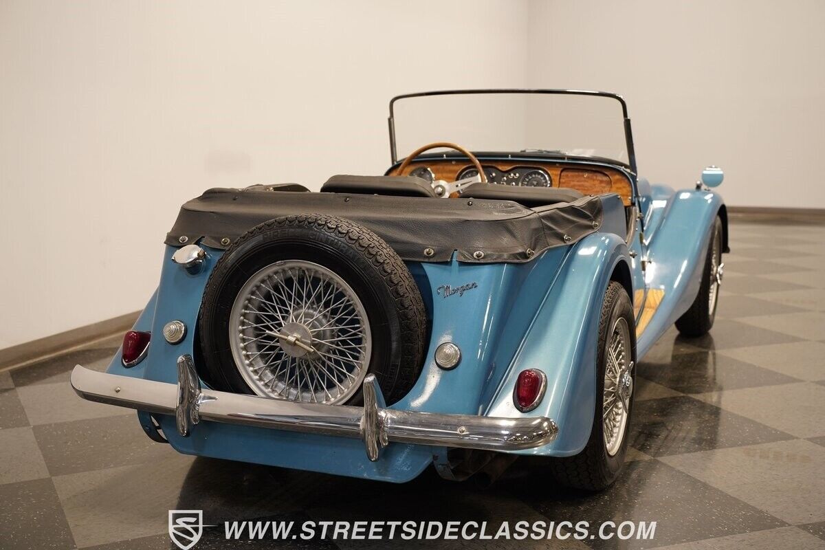 Morgan-Plus-4-Cabriolet-1967-Blue-Black-69646-10