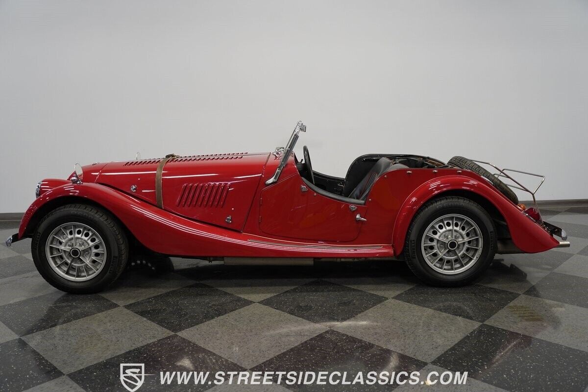 Morgan-Plus-8-Cabriolet-1970-Red-Black-127909-2