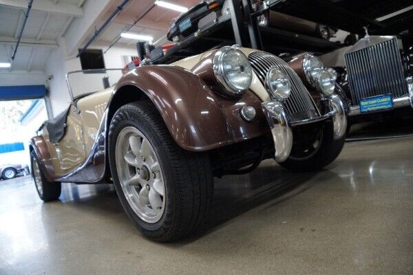 Morgan-Plus-Four-1968-Brown-and-tan-Tan-805-5