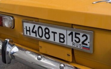 Moskvitch-408E-Berline-1974-Yellow-Red-21501-28