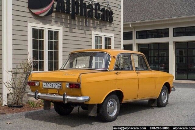 Moskvitch-408E-Berline-1974-Yellow-Red-21501-6