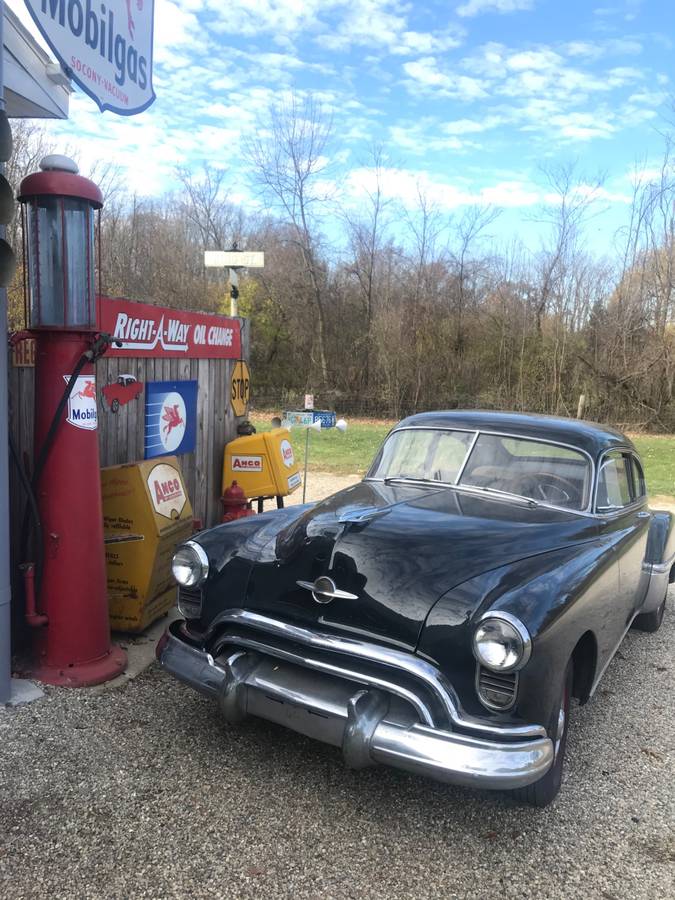 Oldsmobile-1949-160932