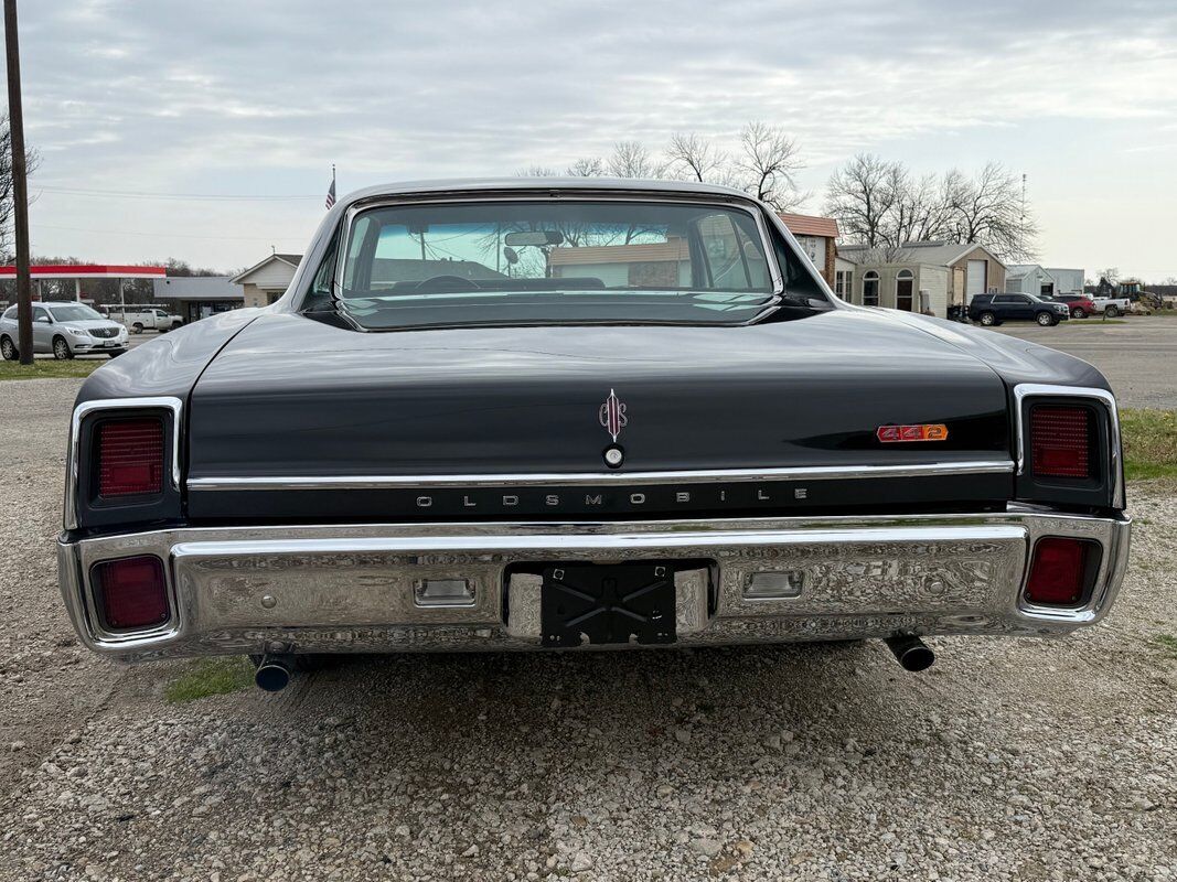 Oldsmobile-442-1967-Black-Black-0-37