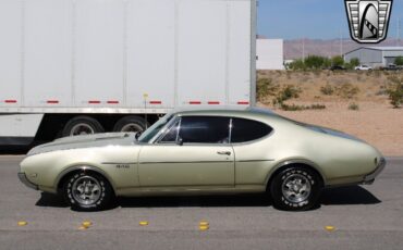 Oldsmobile-442-1968-Gold-Gold-100153-5