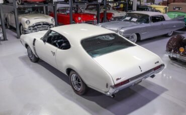 Oldsmobile-442-1968-White-Black-4731-10