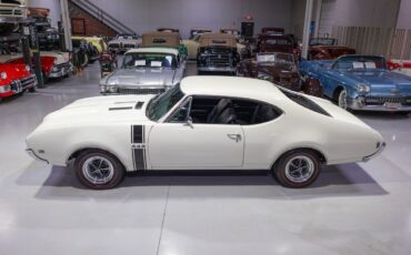 Oldsmobile-442-1968-White-Black-4731-11