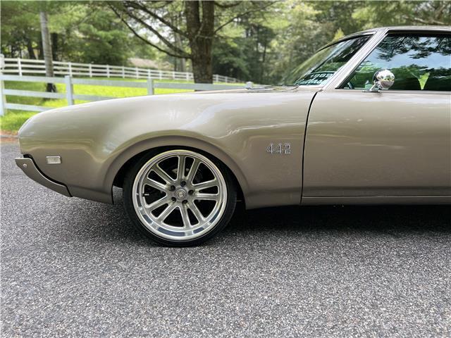 Oldsmobile-442-1969-Gray-Black-2-5