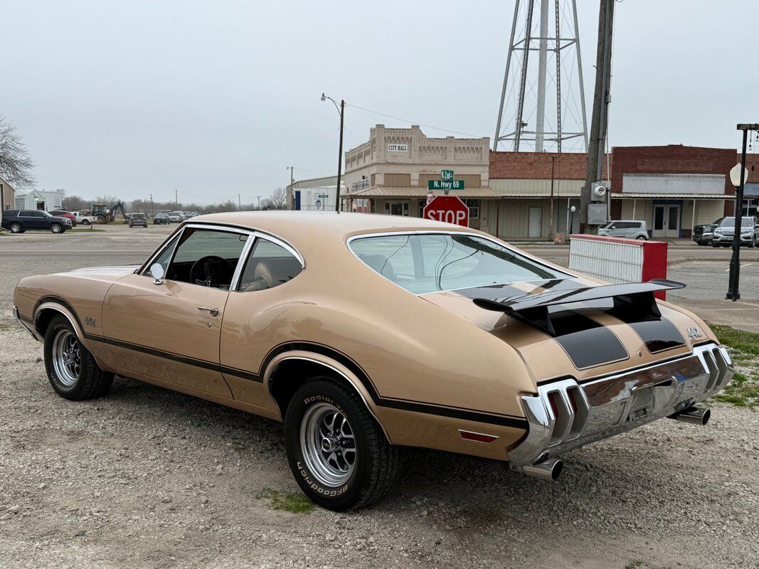 Oldsmobile-442-1970-Copper-Gold-0-2