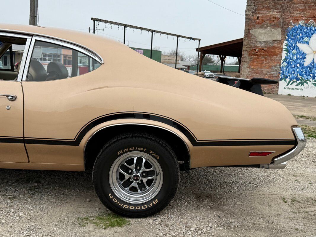 Oldsmobile-442-1970-Copper-Gold-0-29