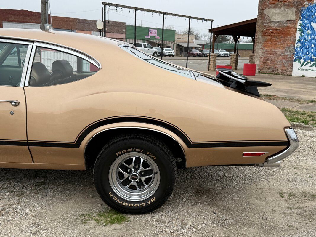 Oldsmobile-442-1970-Copper-Gold-0-31