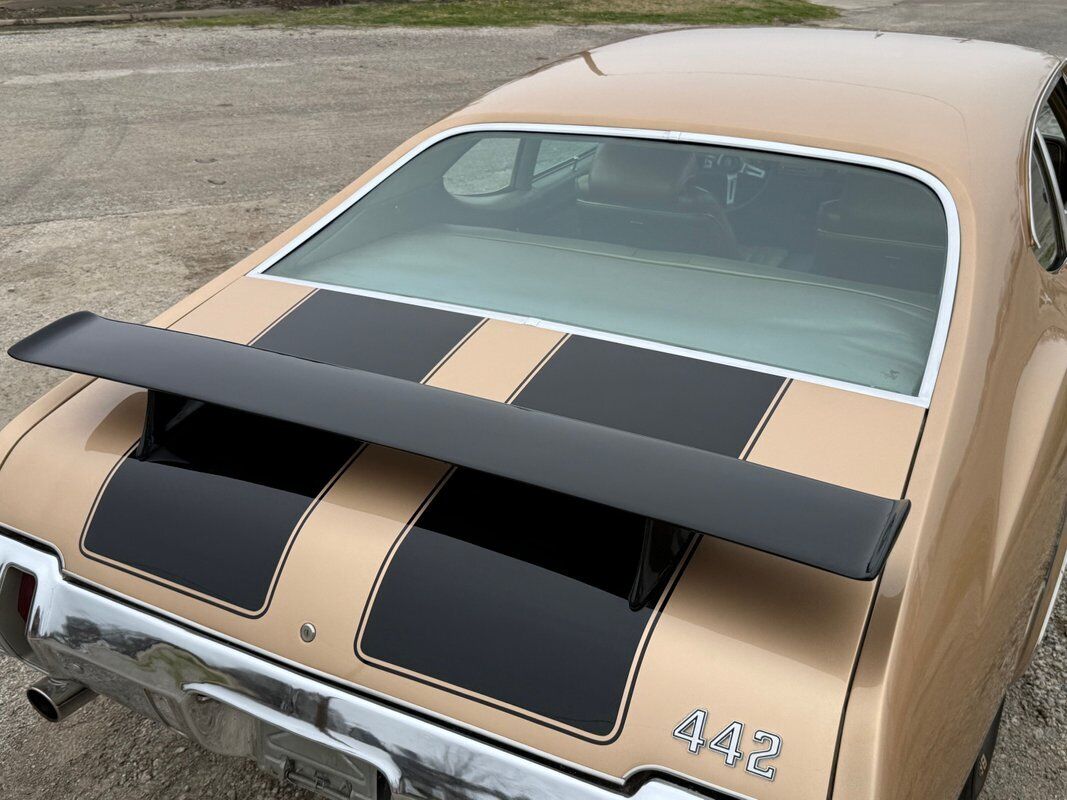 Oldsmobile-442-1970-Copper-Gold-0-37