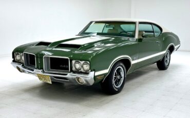 Oldsmobile 442  year1}