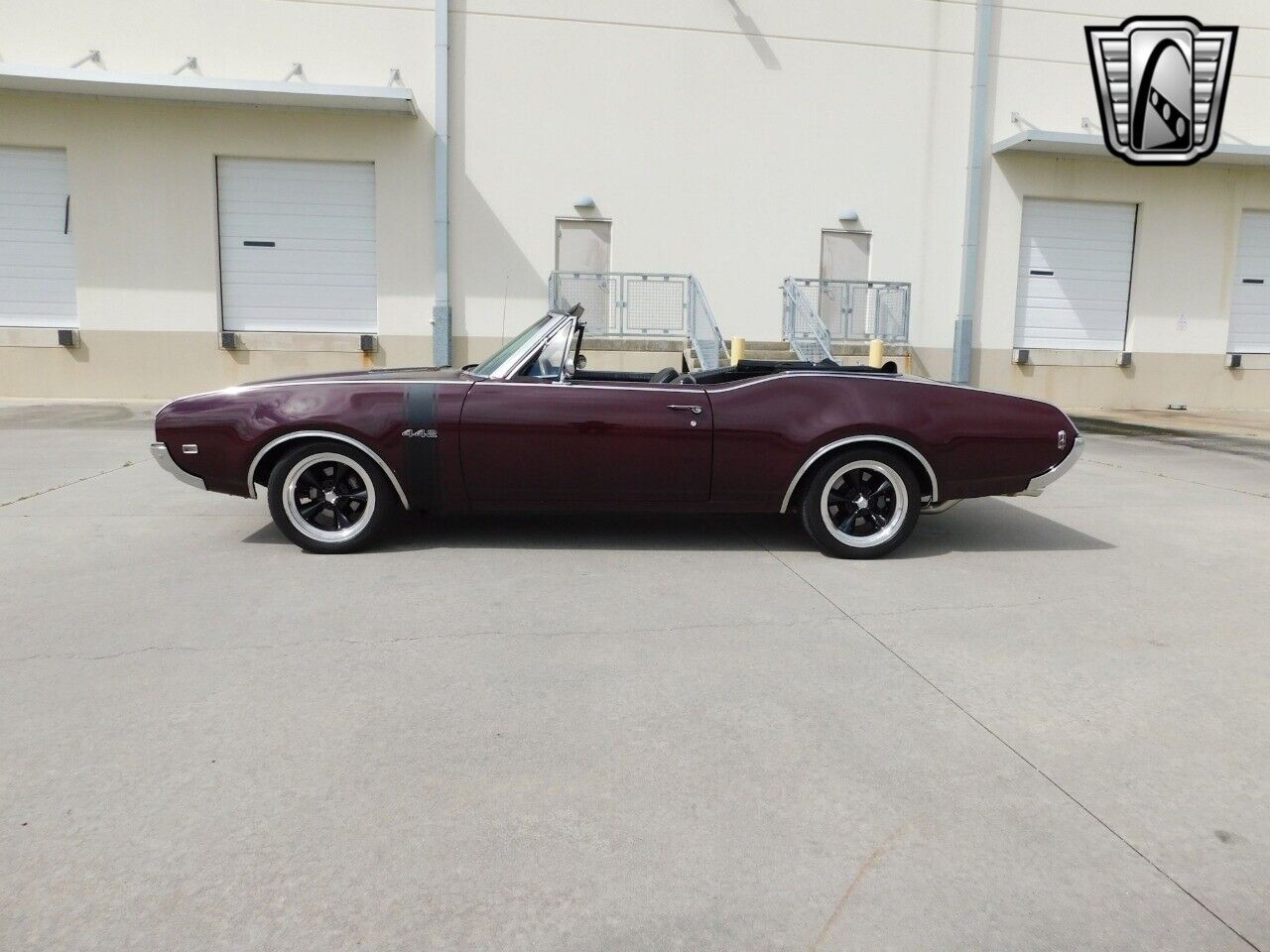 Oldsmobile-442-Cabriolet-1968-Maroon-Black-6951-5