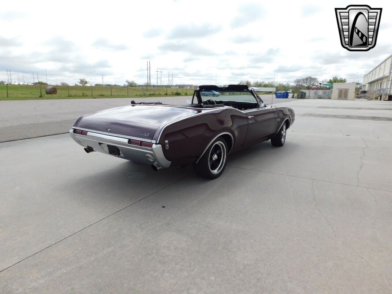 Oldsmobile-442-Cabriolet-1968-Maroon-Black-6951-7