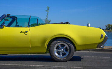 Oldsmobile-442-Cabriolet-1968-Yellow-Black-53340-4