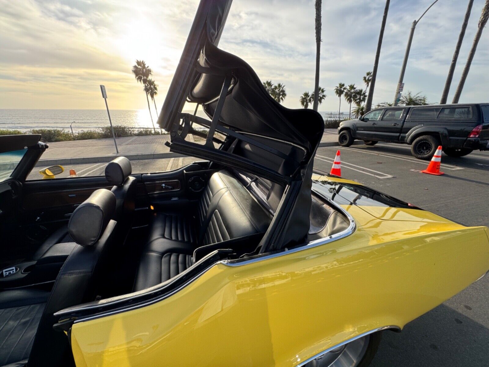 Oldsmobile-442-Cabriolet-1972-Yellow-Black-102993-19