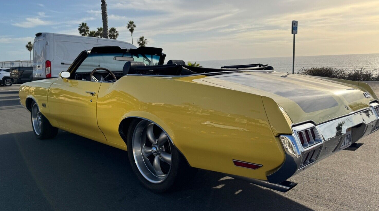 Oldsmobile-442-Cabriolet-1972-Yellow-Black-102993-4