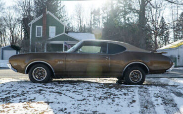 Oldsmobile-442-Coupe-1969-Gold-Black-38624-2