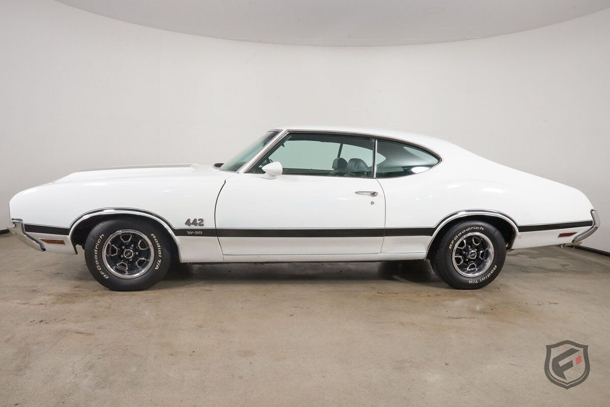 Oldsmobile-442-W-30-HOLIDAY-COUPE-Coupe-1970-White-147163-5