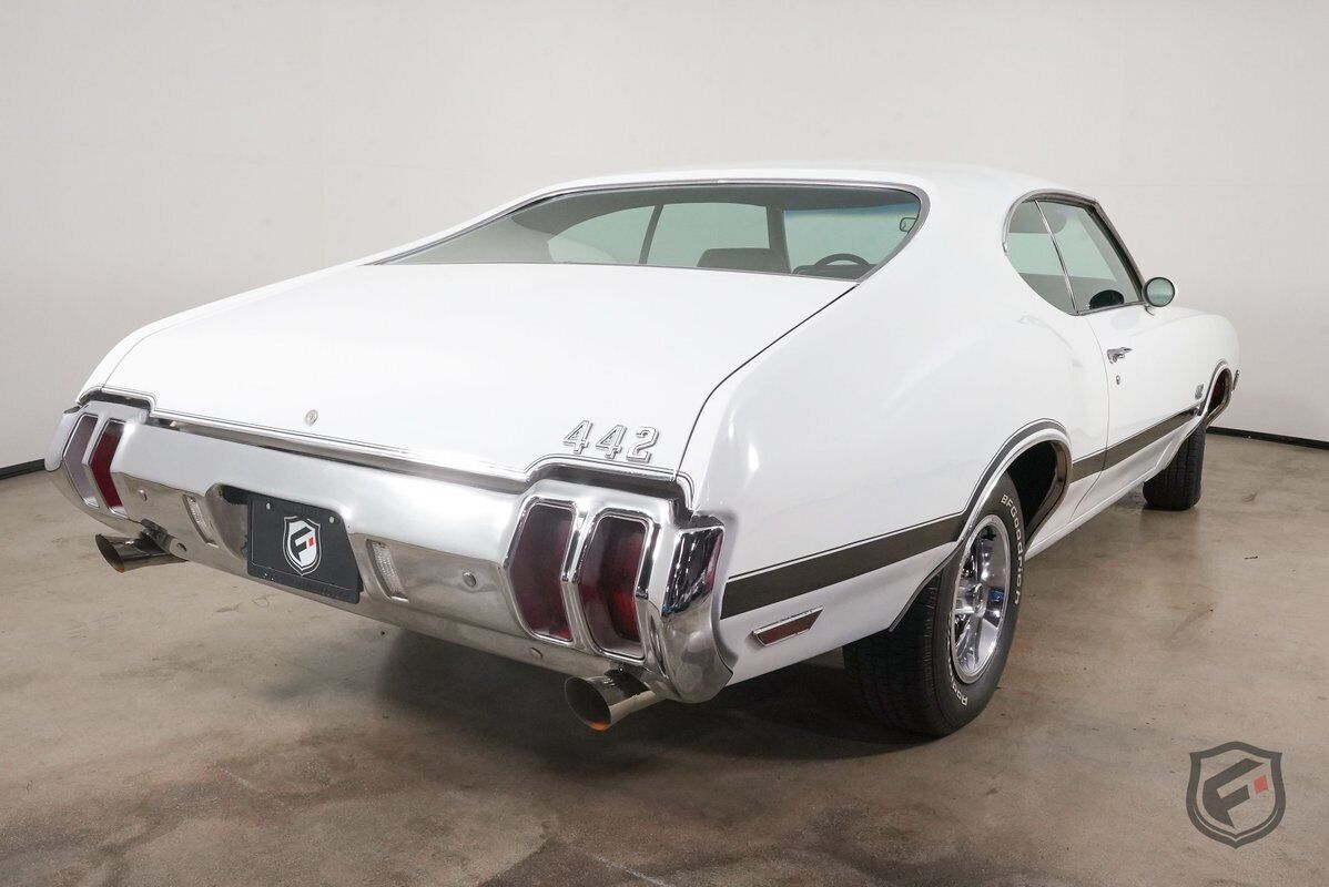 Oldsmobile-442-W-30-HOLIDAY-COUPE-Coupe-1970-White-147163-8