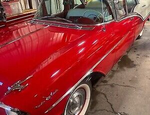 Oldsmobile-98-Berline-1957-Red-102193-1