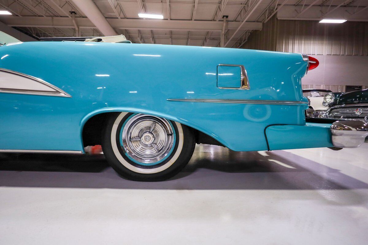 Oldsmobile-98-Starfire-Convertible-Cabriolet-1955-White-Ivory-and-Turquoise-12085-38