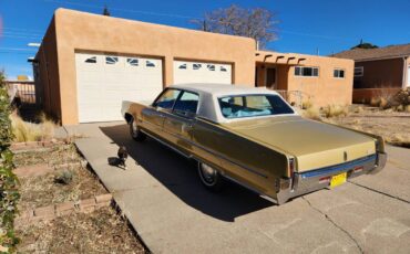 Oldsmobile-98-luxury-sedan-1969-yellow-180317-3